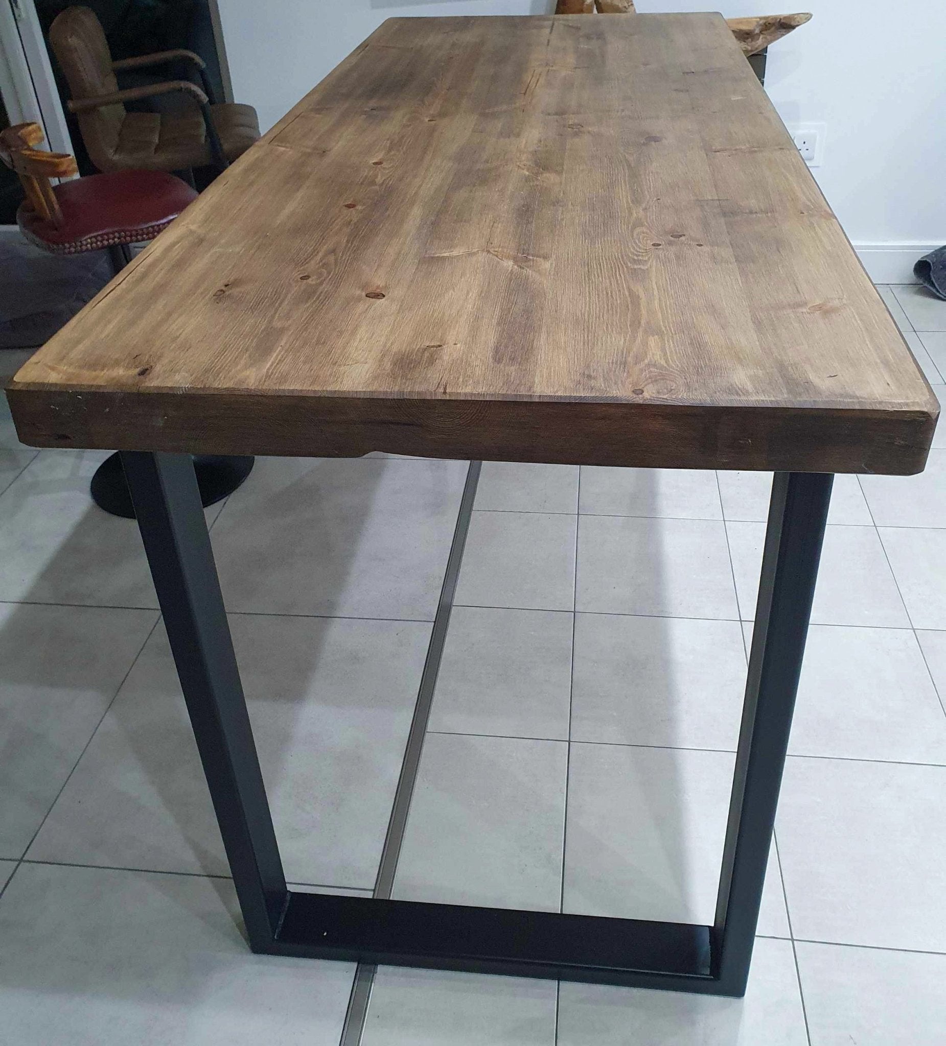 Chunky & Sturdy Breakfast Bar